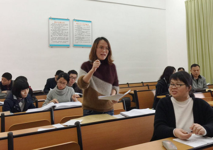 教工党支部书记俞颖同志谈党员党风廉政建设.jpg