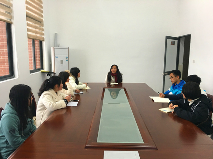 14级数媒班委会_副本.jpg