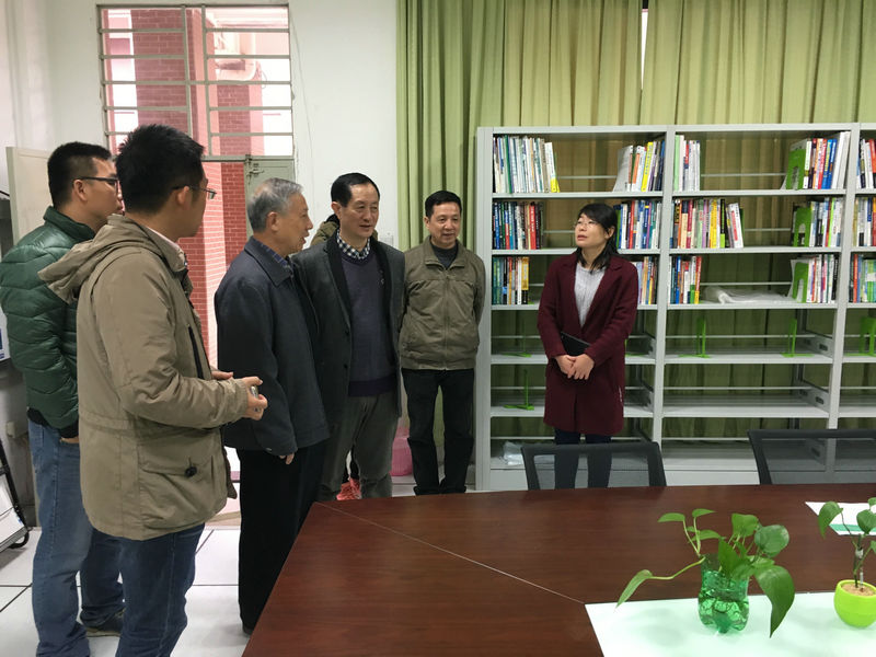 高院长走访空间研究所 - 副本.jpg