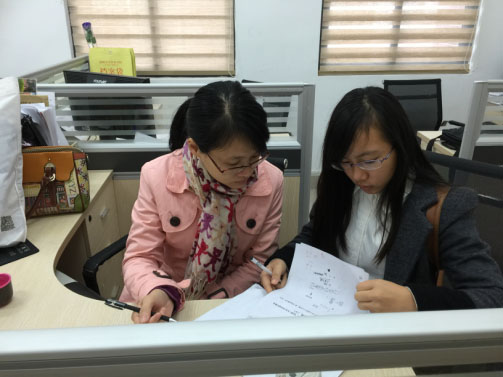 郭晓慧老师指导学生.jpg