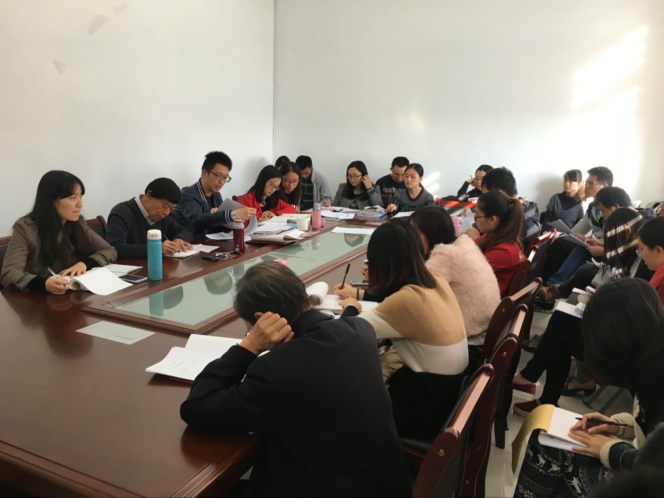 全系老师进行发言讨论.jpg