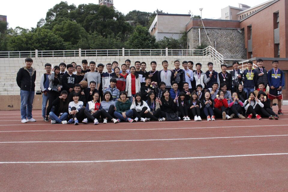班委素质拓展合照.jpg