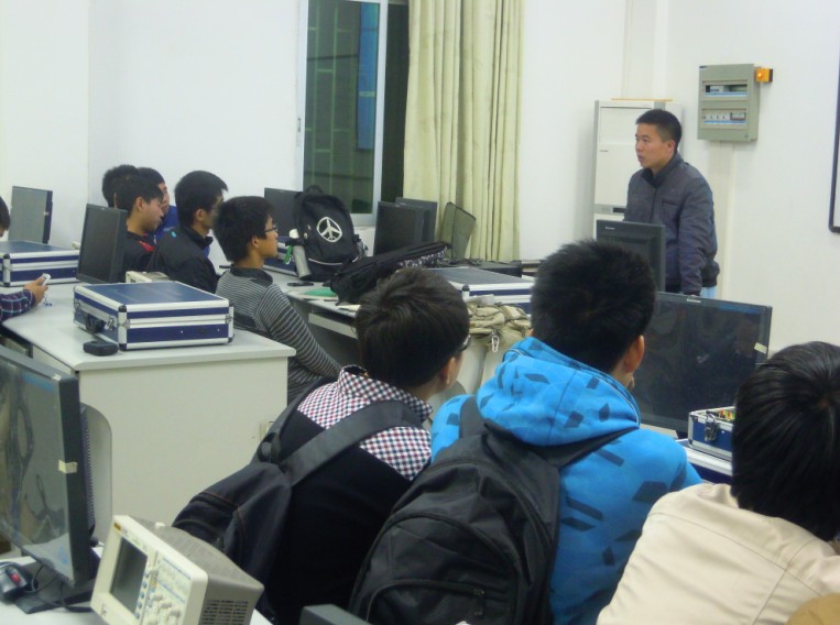 QQ图片20131205115009.jpg