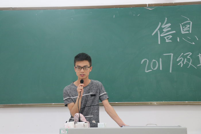 0519投稿照片-师生交流1.jpg