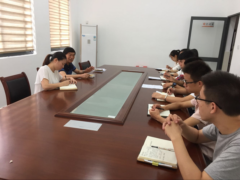 全体辅导员会议部署运动会相关事宜_副本.png
