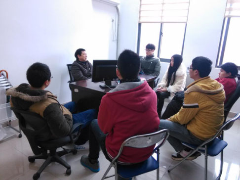 林柏钢老师与学生面对面座谈.jpg